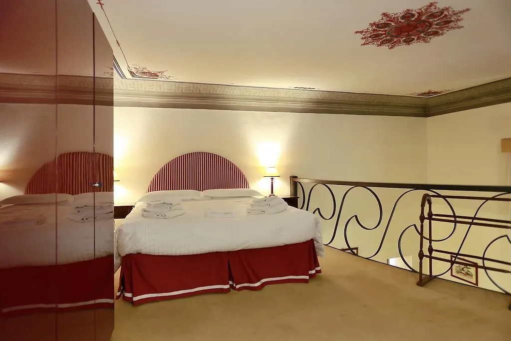 Residenza D'Epoca Via Santo Spirito 6 Florence Italy